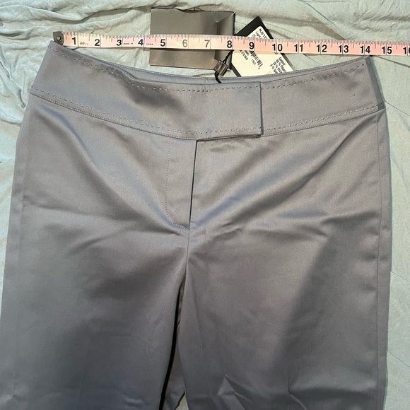 St. John Grey Slacks NWT Size 6 - Picture 5 of 6
